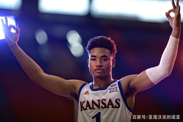 小红书正式成为2026年世界杯转播商，足球迷的狂欢即将开启！